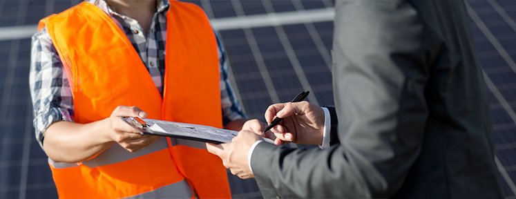 ¿Qué permisos y normativas debes cumplir para instalar paneles solares industriales en México?