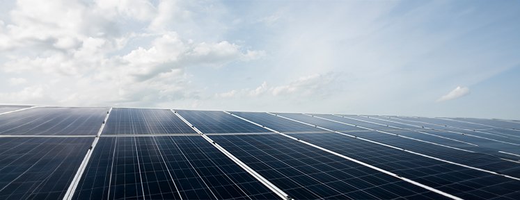 ¿Por qué la relación DC/AC puede hacer que tu planta solar gane o pierda dinero?